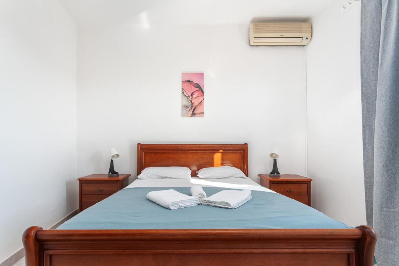 Blife Marya Private Rooms - Airport Stay Фару Экстерьер фото